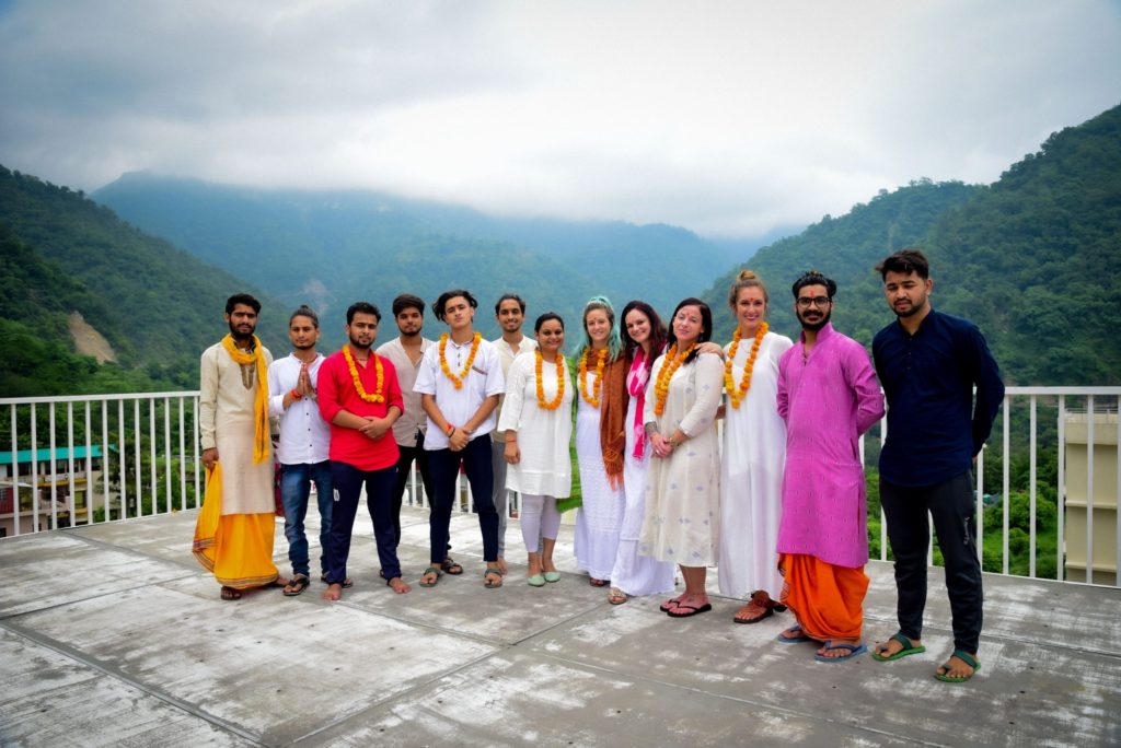 Yoga Retreat in Rishikesh | Yoga courses | Things to do | 2021 - Peace ...